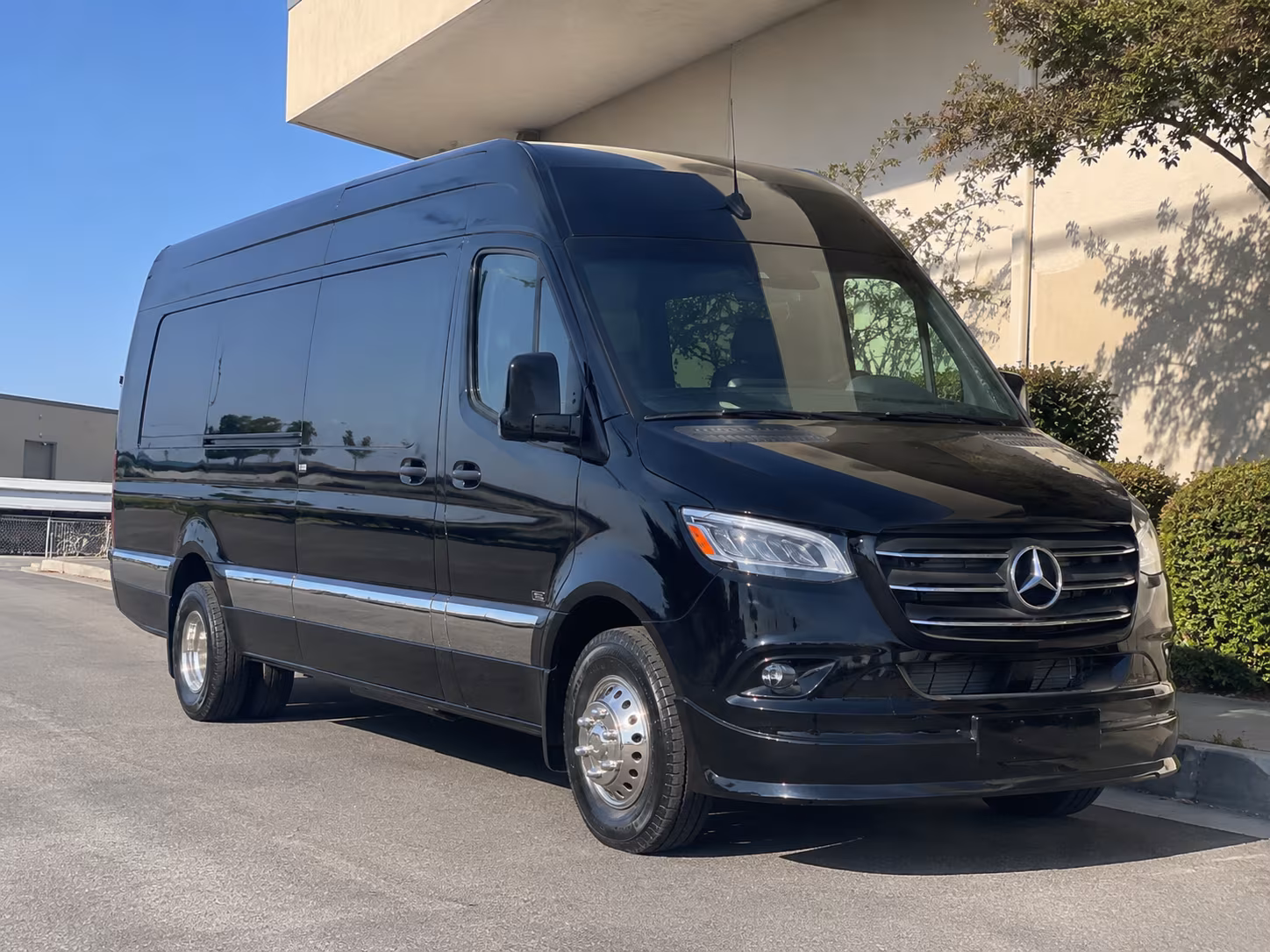 fredericksburg give your group a better prom ride with fredericksburg prom bus rentals