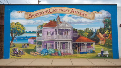 storybook capital of america mural tour